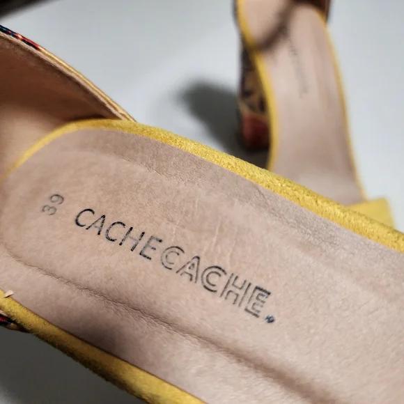 Cache Cache Yellow Block Heel, Open Toe, Ankle Strap, Suede Sandals Size 8.5 - Picture 8 of 16